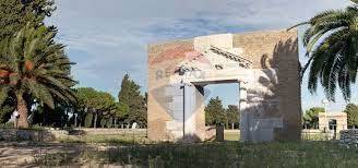 Box / garage a Lucera in Viale Augusto, 73 - Foto 5