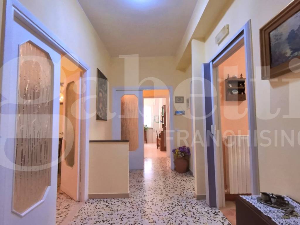 Appartamento a Aprilia in Via Montello, 53 - Foto 3