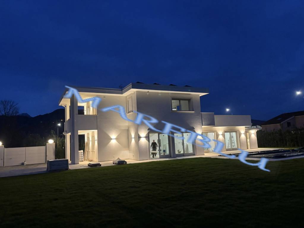 Villa a Pietrasanta in Via Pisanica - Foto 2