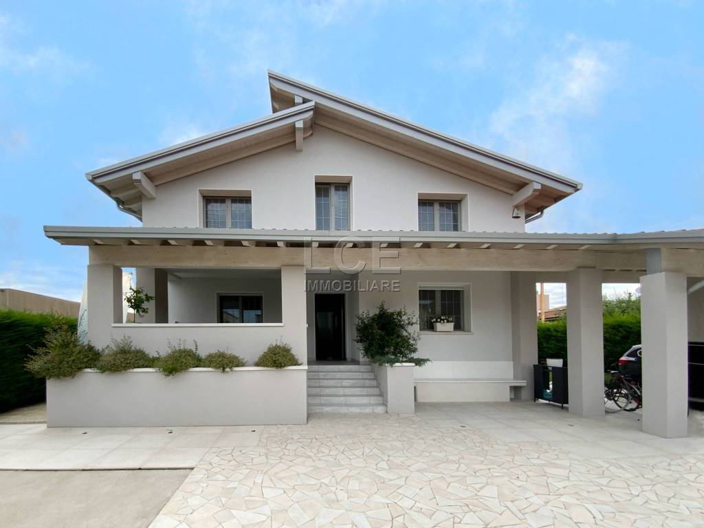 Villa a Cordenons in Via 1 Maggio - Foto 2