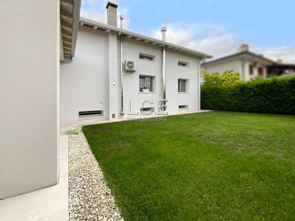 Villa a Cordenons in Via 1 Maggio - Foto 5