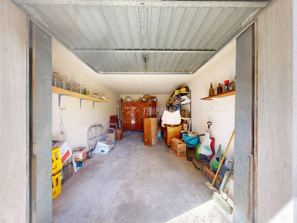Box / garage a Lecce in Via Luigi Maggiulli 10 - Foto 2