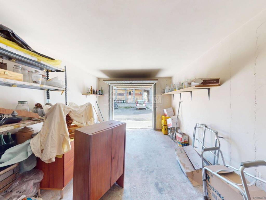 Box / garage a Lecce in Via Luigi Maggiulli 10 - Foto 4