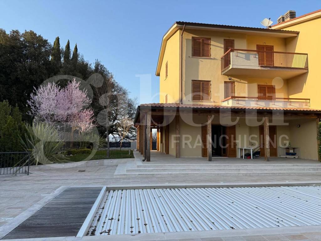 Villetta a schiera a Rieti in via salaria, 81 - Foto 2
