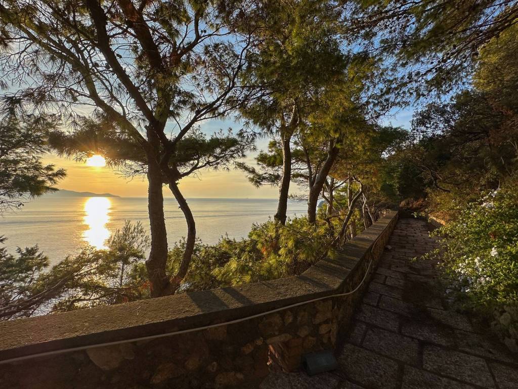 Villa a Monte argentario in Strada Provinciale Panoramica Porto Santo Stefano - Foto 2