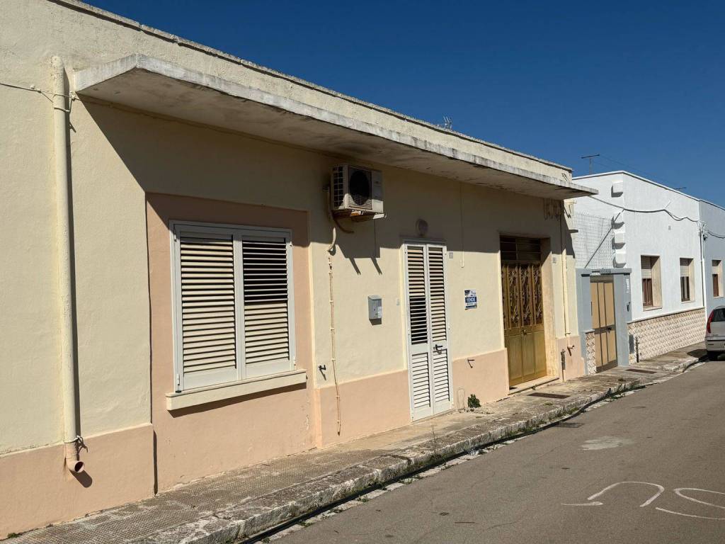 Appartamento a Presicce-acquarica in Via Regina Elena, 29 - Foto 3