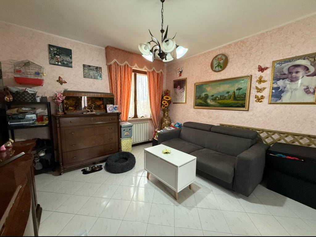 Appartamento a Castiglione del lago in Via Fratelli Rosselli - Foto 3