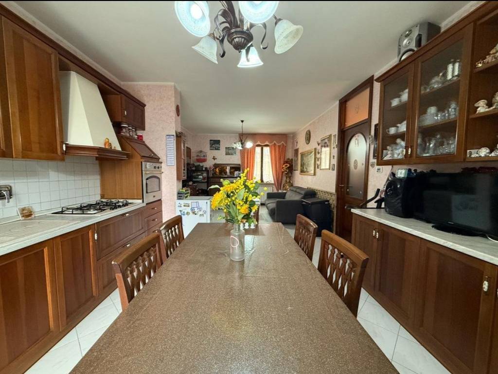 Appartamento a Castiglione del lago in Via Fratelli Rosselli - Foto 4