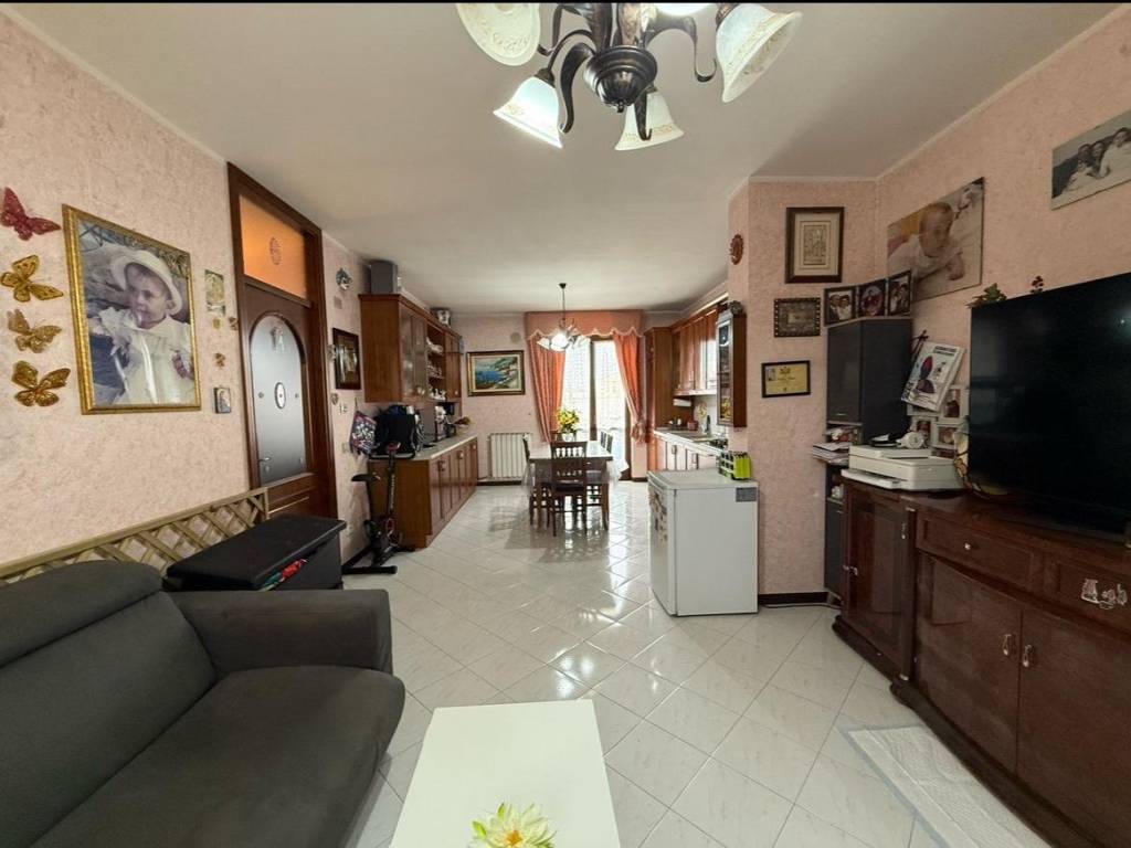 Appartamento a Castiglione del lago in Via Fratelli Rosselli - Foto 5
