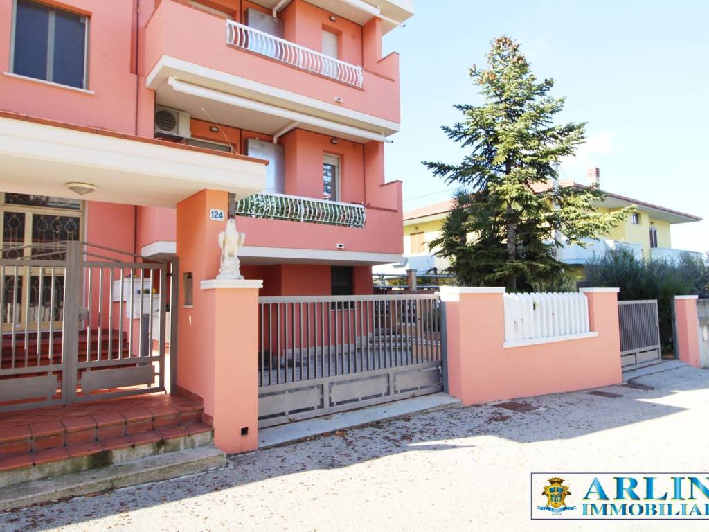 Villa a Silvi in Via Gran Sasso, 124 - Foto 2