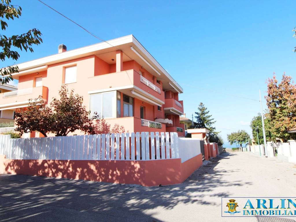 Villa a Silvi in Via Gran Sasso, 124 - Foto 5
