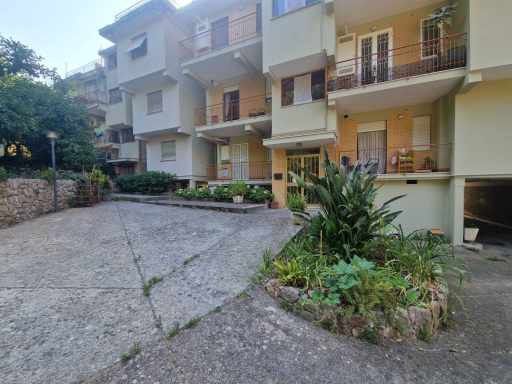 Appartamento a Gaeta in Via Vittorio Bachelet, 2 - Foto 2