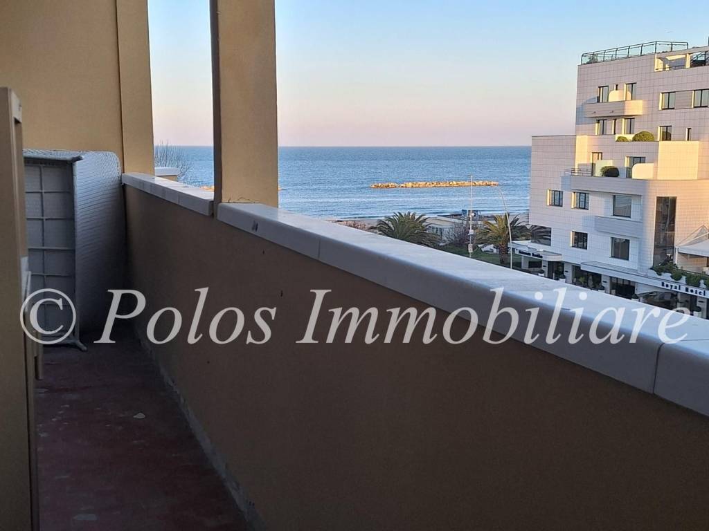 Appartamento a Fermo in Viale Ottavio Adami, 2 - Foto 2