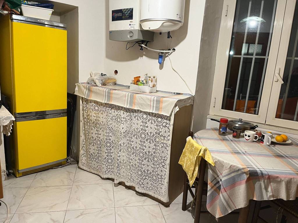 Appartamento a Caserta in Via Giulio Antonio Acquaviva - Foto 4
