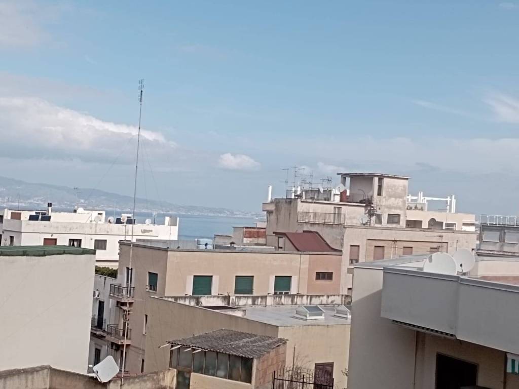 Appartamento a Reggio calabria in Via Trabocchetto 1, 6 - Foto 4
