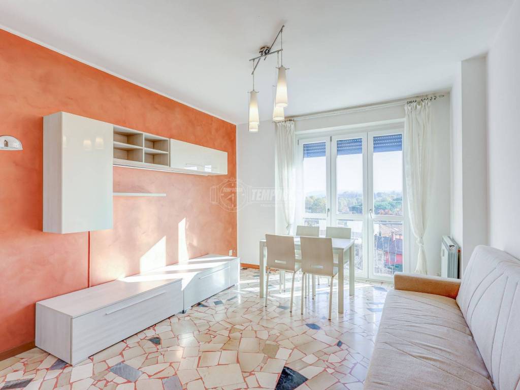 Appartamento a Castelletto sopra ticino in Via Cicognola - Foto 2