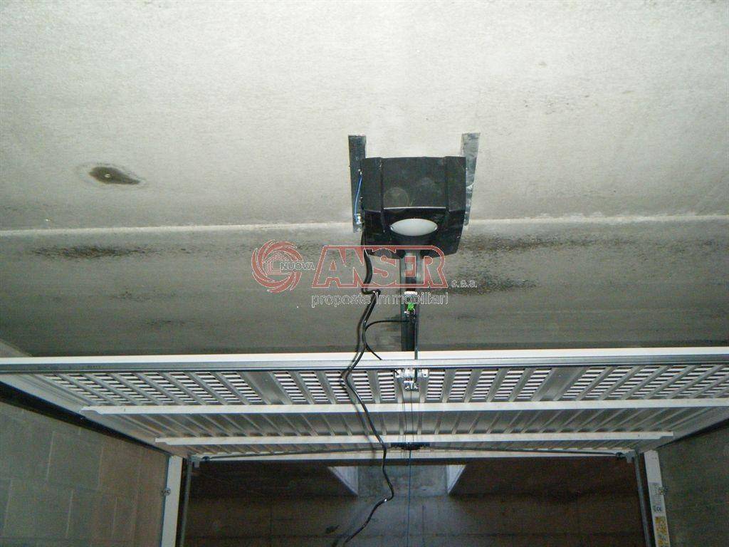 Box / garage a Lomagna in Piazza Cavour, 3 - Foto 4