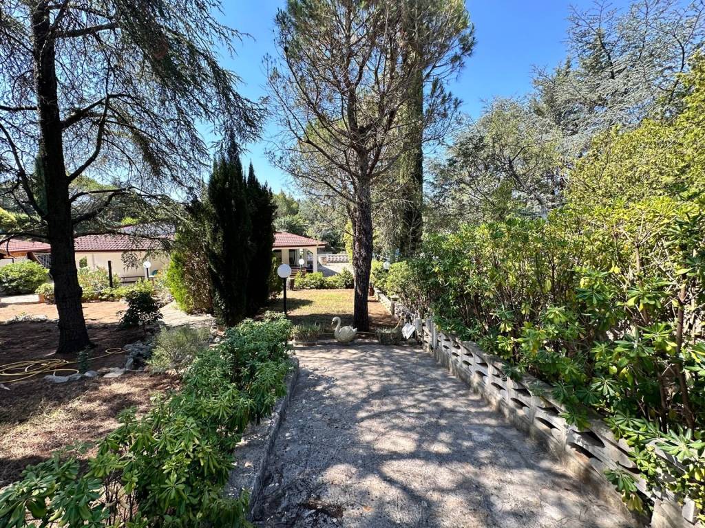 Villa a Cassano delle murge in Contrada Fra Diavolo - Foto 3