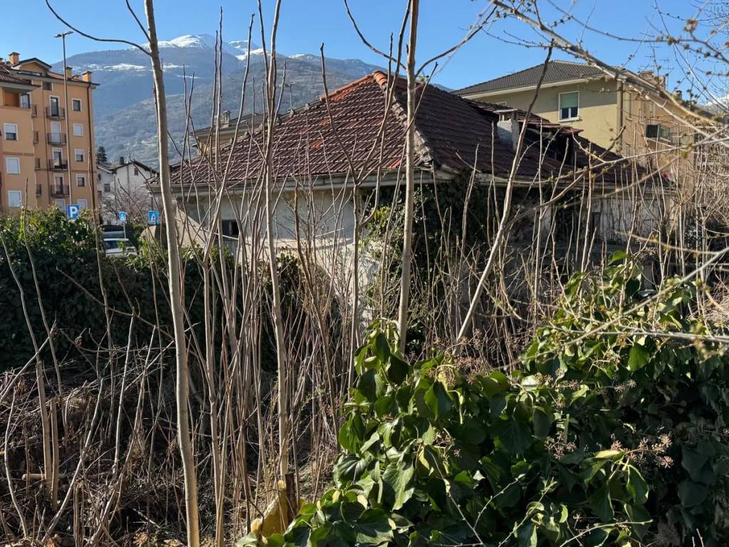 Casa indipendente a Aosta in Viale Giuseppe Garibaldi, 47 - Foto 5