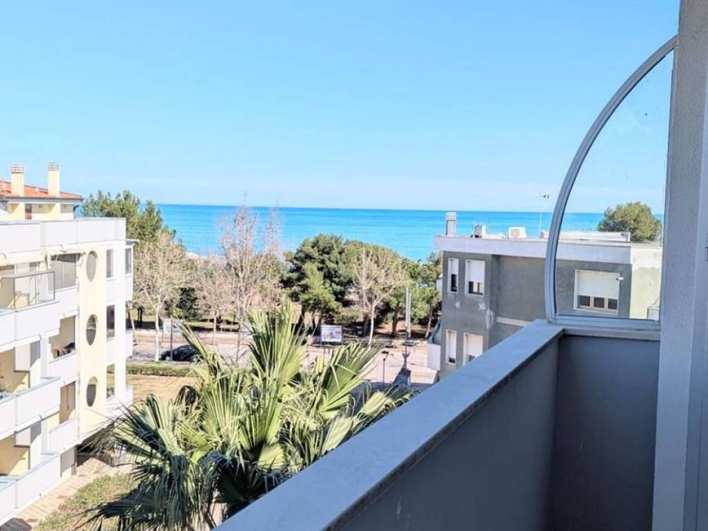 Attico / mansarda a Pescara in Via Fabrizio De Andrè, 5 - Foto 5
