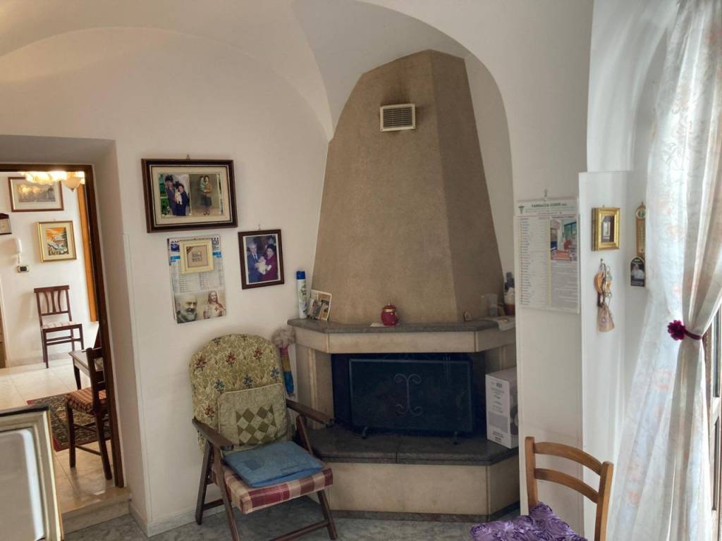 Casa indipendente a Ceglie messapica in Via Corridoni - Foto 4