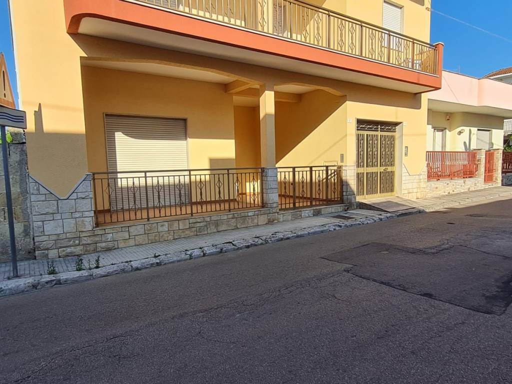 Appartamento a Vernole in Via Benedetto Cairoli, 17 - Foto 2