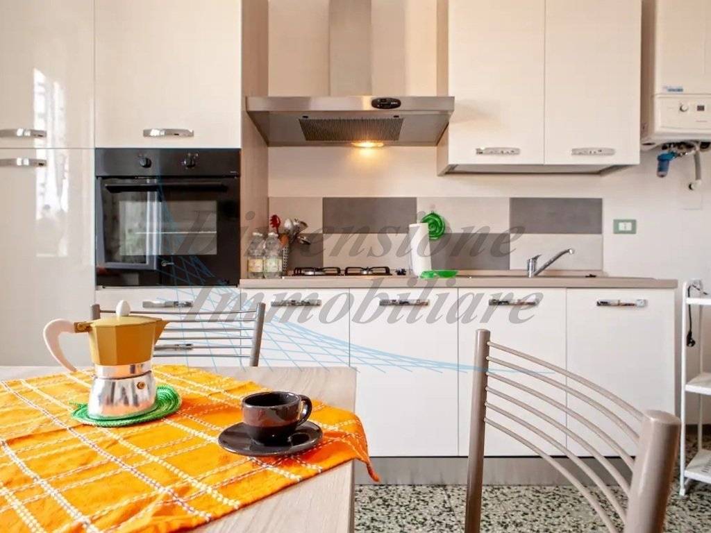 Villa a Rosignano marittimo in Piazza Antonio Gramsci - Foto 4