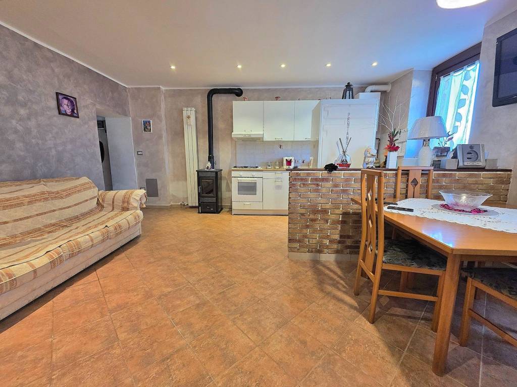 Appartamento a Verderio in Via Fuggitiva - Foto 2