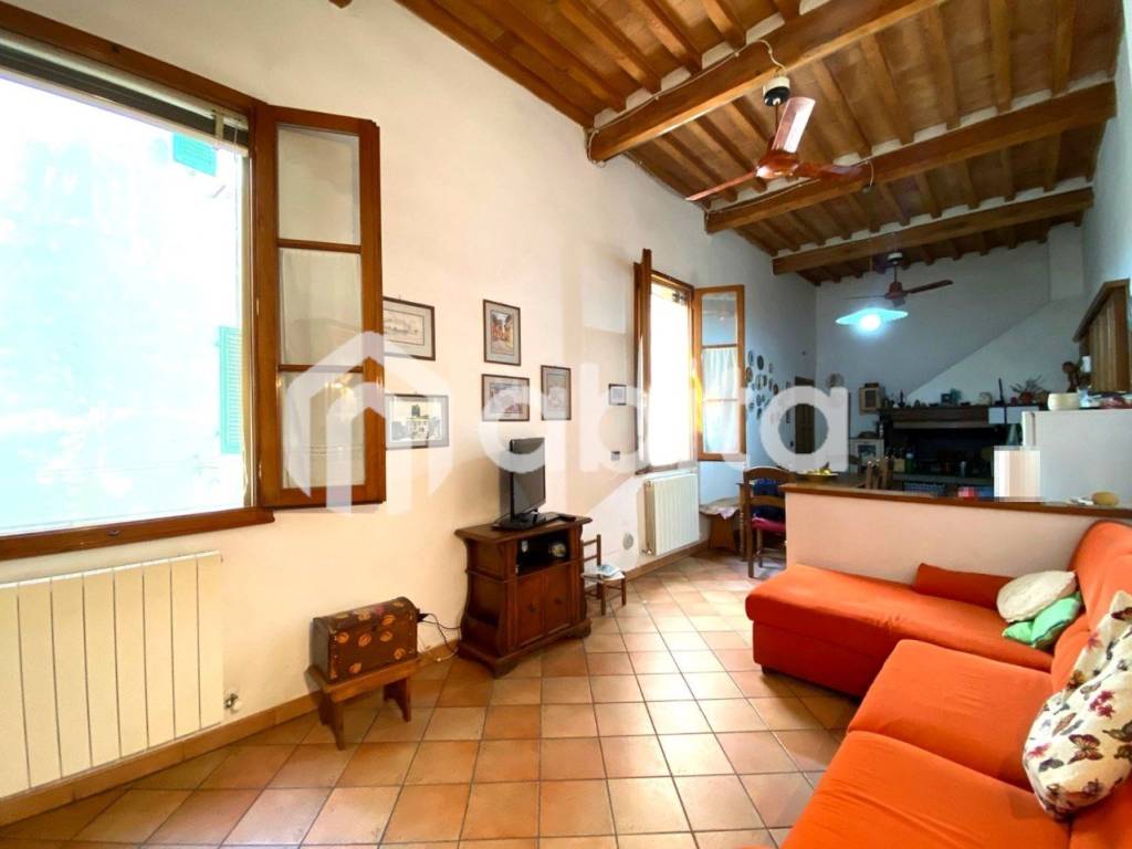 Appartamento a Montevarchi in Via Roma - Foto 2