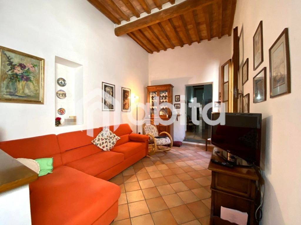 Appartamento a Montevarchi in Via Roma - Foto 3