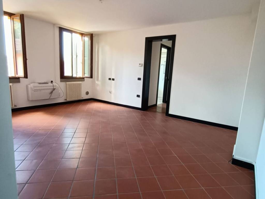 Appartamento a Castel bolognese in Piazza Camerini - Foto 3