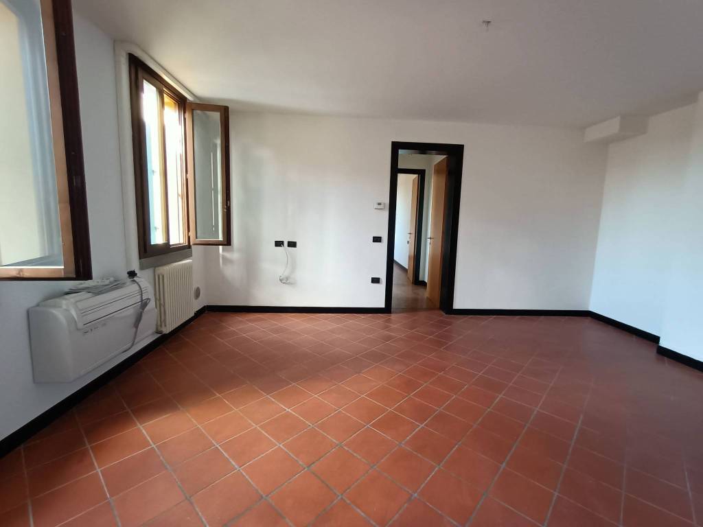 Appartamento a Castel bolognese in Piazza Camerini - Foto 4