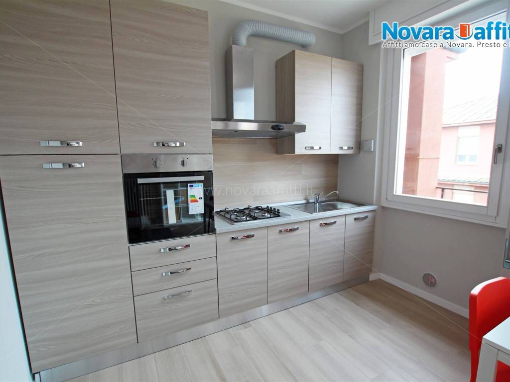 Appartamento a Novara in Via Angelo Scotti - Foto 5