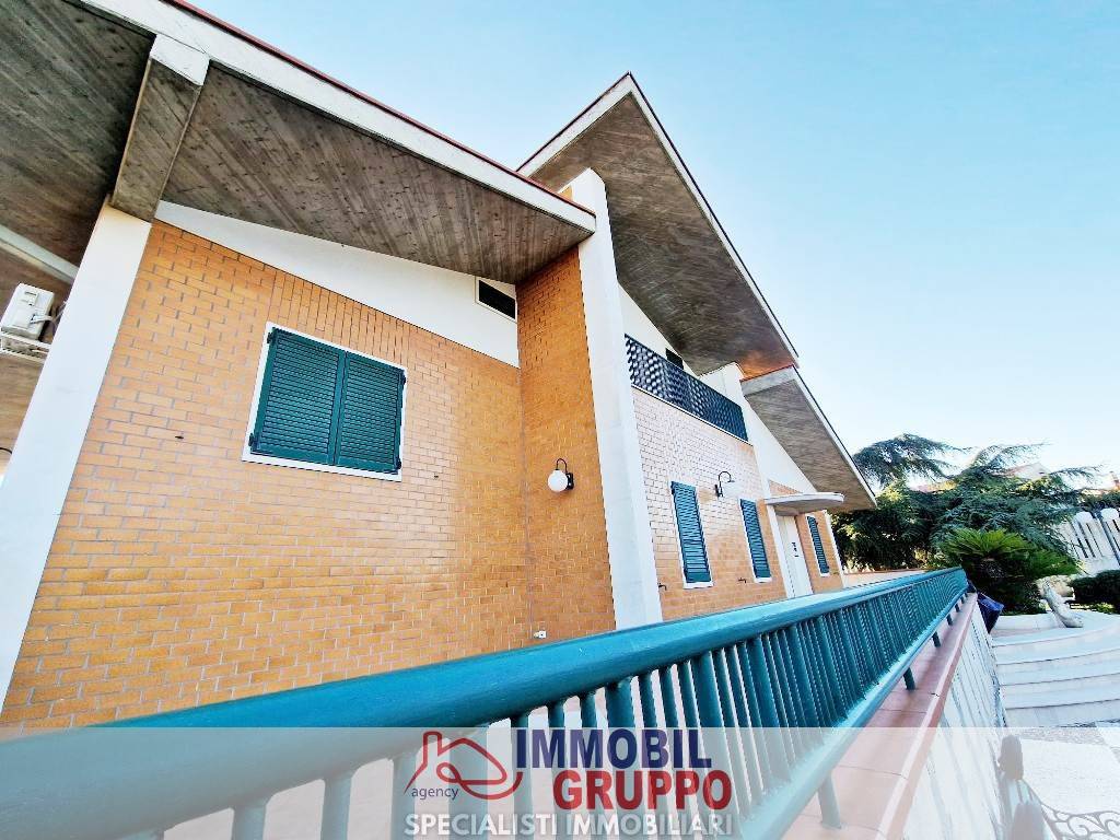 Villa a Andria in Contrada Monte Faraone - Foto 3
