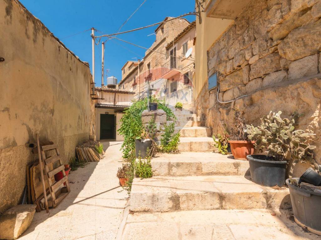 Casa indipendente a Scicli in via Ripida, 7 - Foto 2