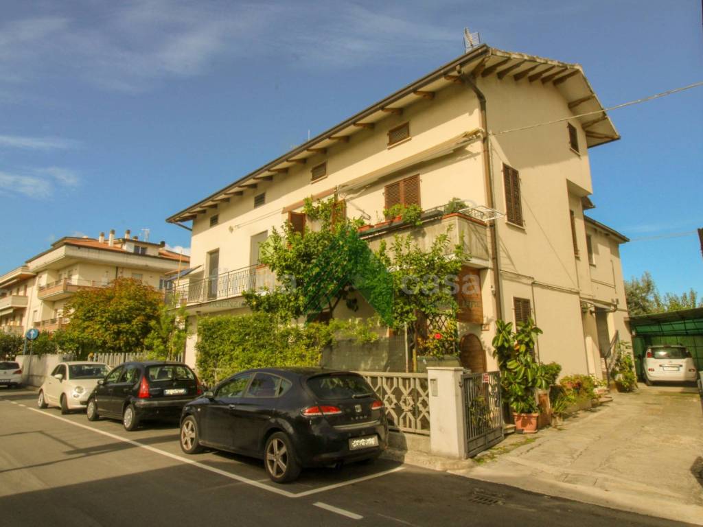 Villa a Alba adriatica in Via Abruzzo, 90 - Foto 3