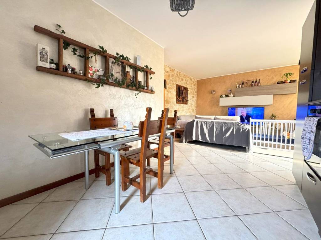 Appartamento a Roncà in Piazza Guglielmo Marconi - Foto 3