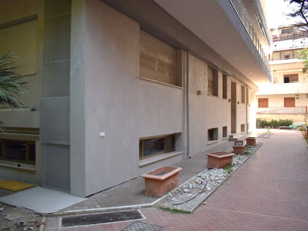 Immobile a Pescara in Viale Regina Elena - Foto 4