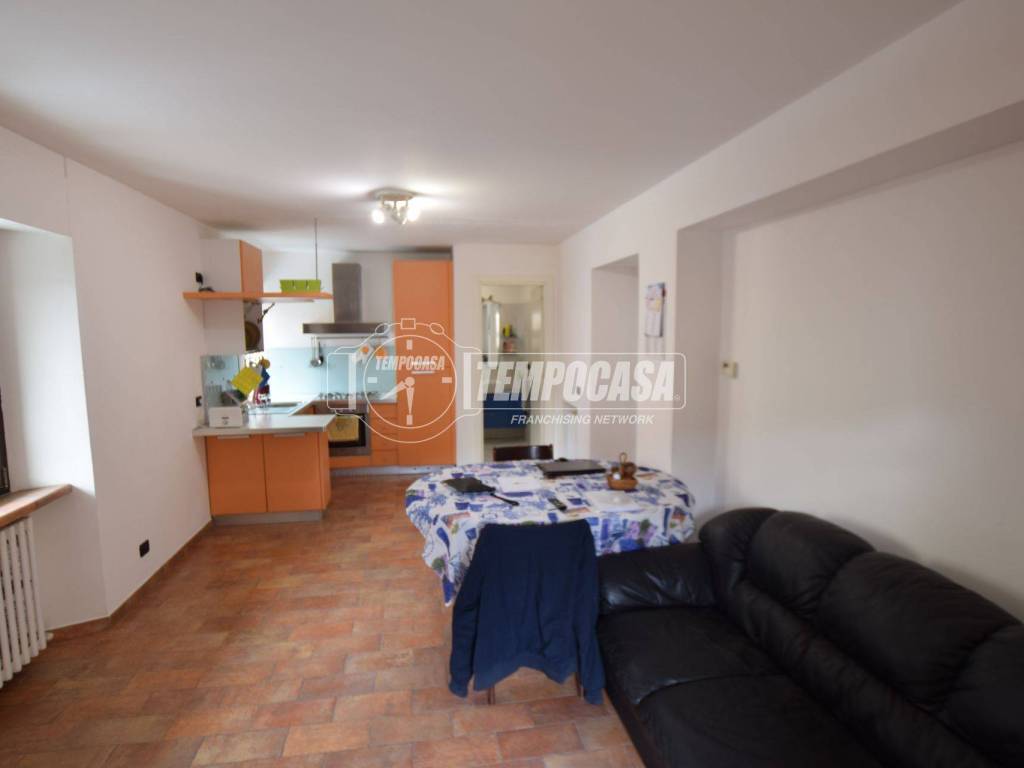 Casa indipendente a San severino marche in Piazza Madonna dei Lumi - Foto 2