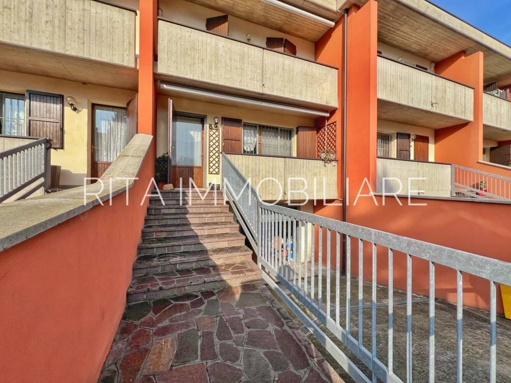 Villetta a schiera a Castelfranco emilia in Via Medaglie d'Oro - Foto 2