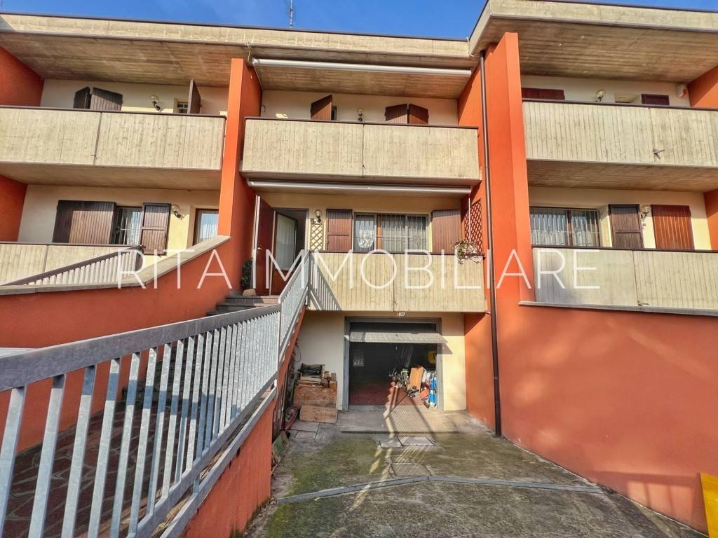 Villetta a schiera a Castelfranco emilia in Via Medaglie d'Oro - Foto 3