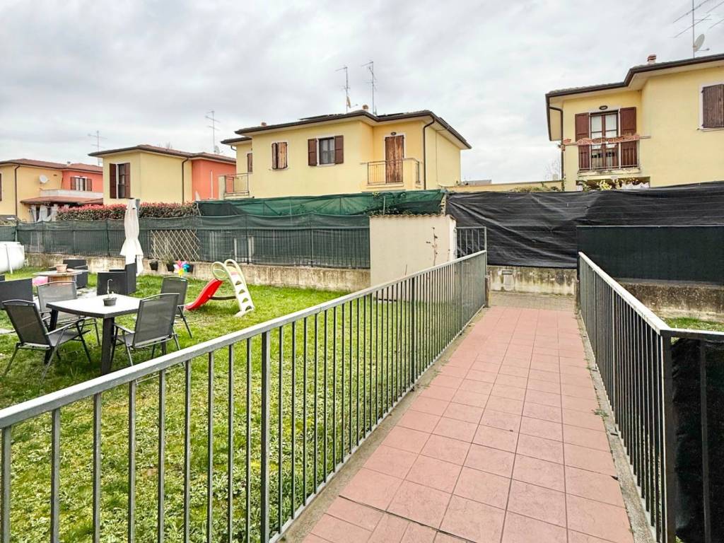 Appartamento a Mantova in Via Piero Bottoni - Foto 3