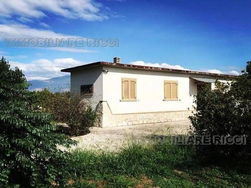 Villa a Pontecorvo in Strada Provinciale 179 - Foto 2