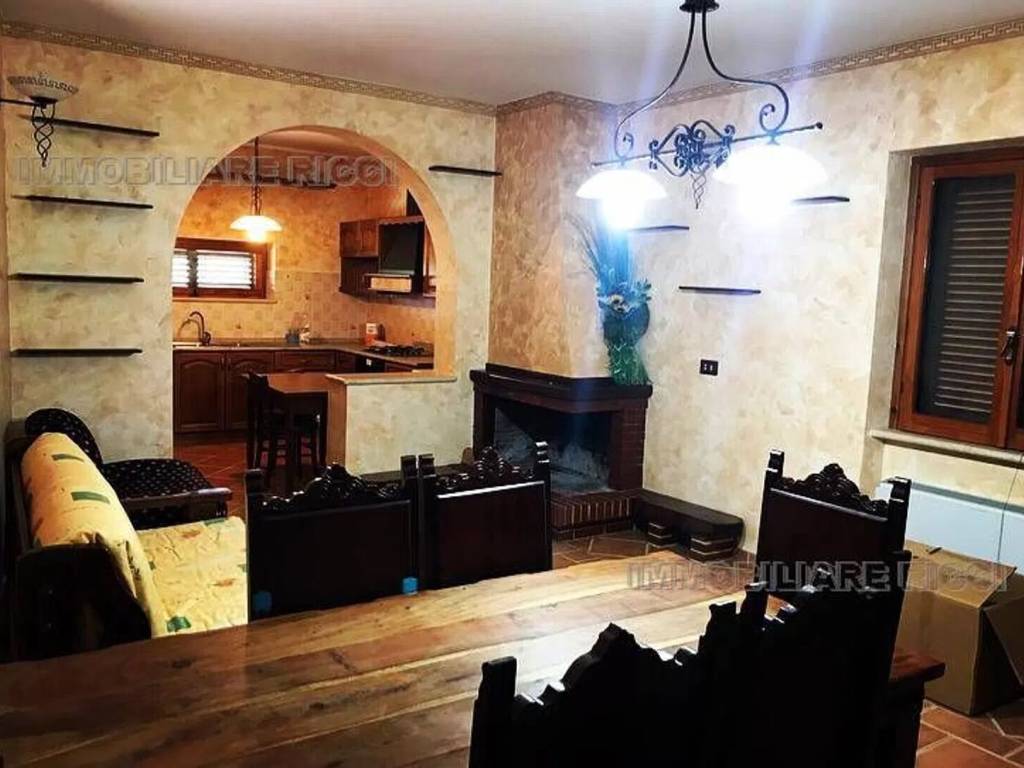 Villa a Pontecorvo in Strada Provinciale 179 - Foto 3
