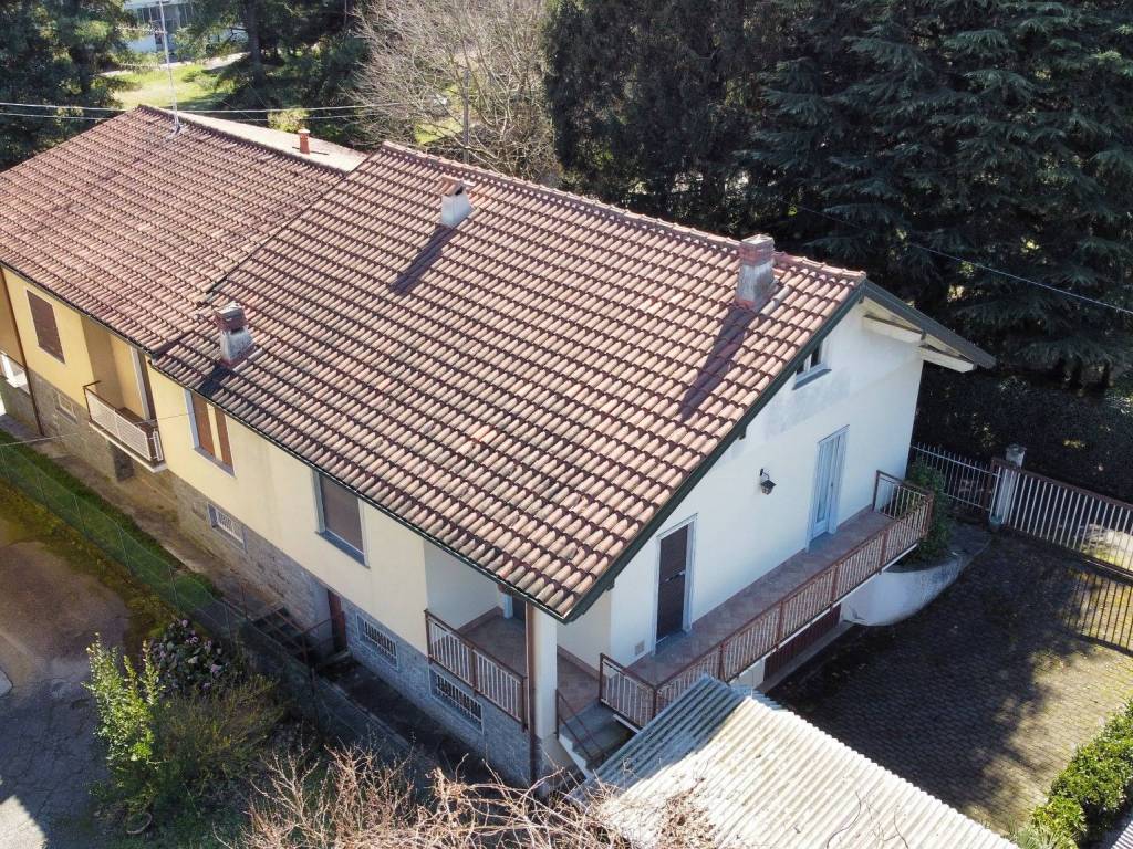 Villa a Arona in Via Generale Chinotto, 40 - Foto 5