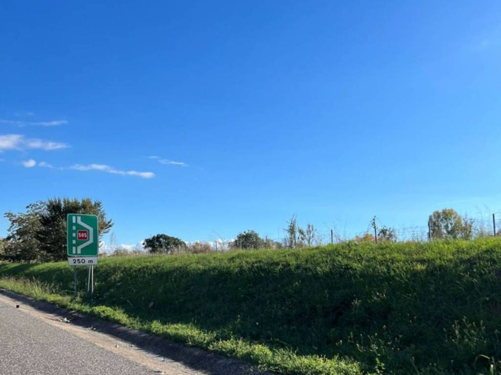 Terreno a Montecorvino pugliano in Pagliarone S.N.C. - Foto 4