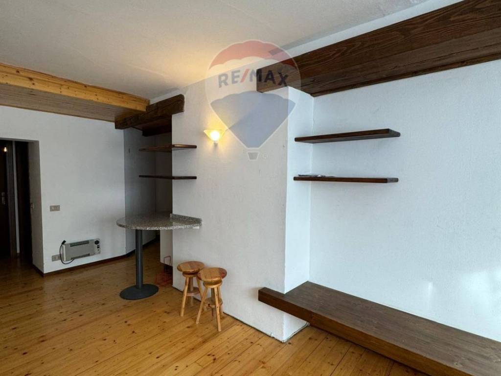Appartamento a Toceno in VIA BENEFATTORI, 11 - Foto 2