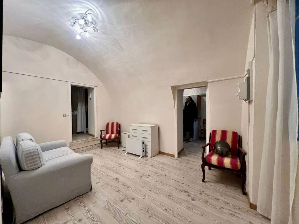 Appartamento a Dolceacqua in Piazza Giardino S.N.C. - Foto 4