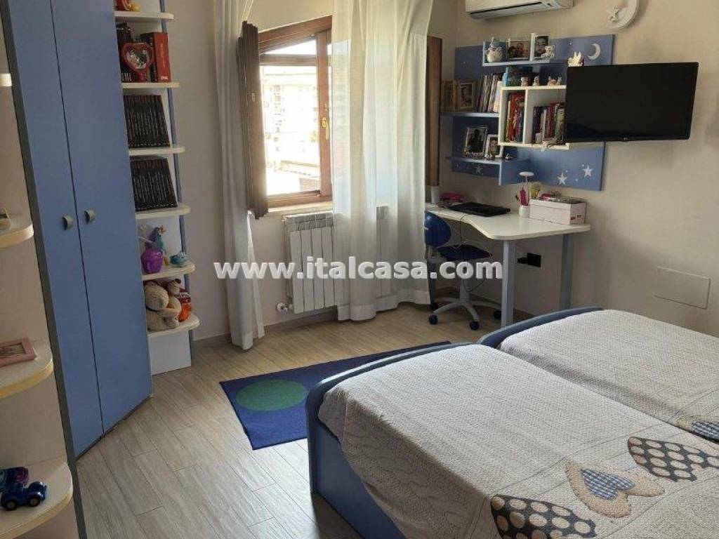 Appartamento a Crotone in via principato di monaco - Foto 5