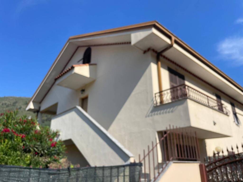 Appartamento a Ventimiglia in Via Bonsignore - Foto 3